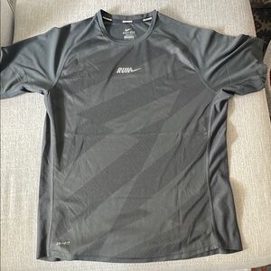 Nike Men's Dark Gray Dri-FIT Rash Guard